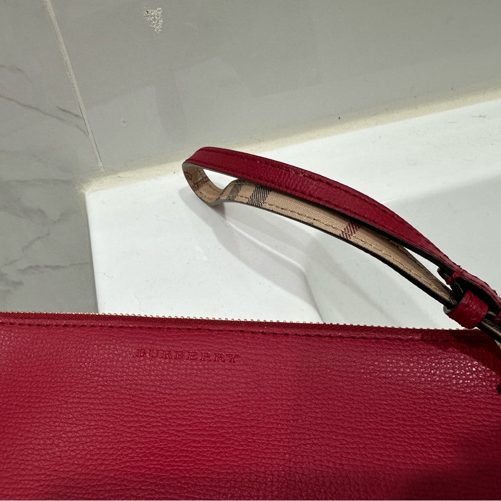Burberry leather wristlet / clutch with check accent - Picture 5 of 7